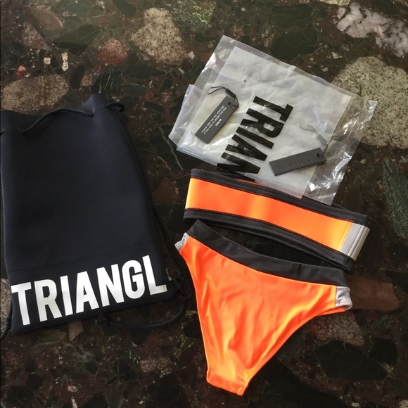 Bikini - Picture 4 of 5